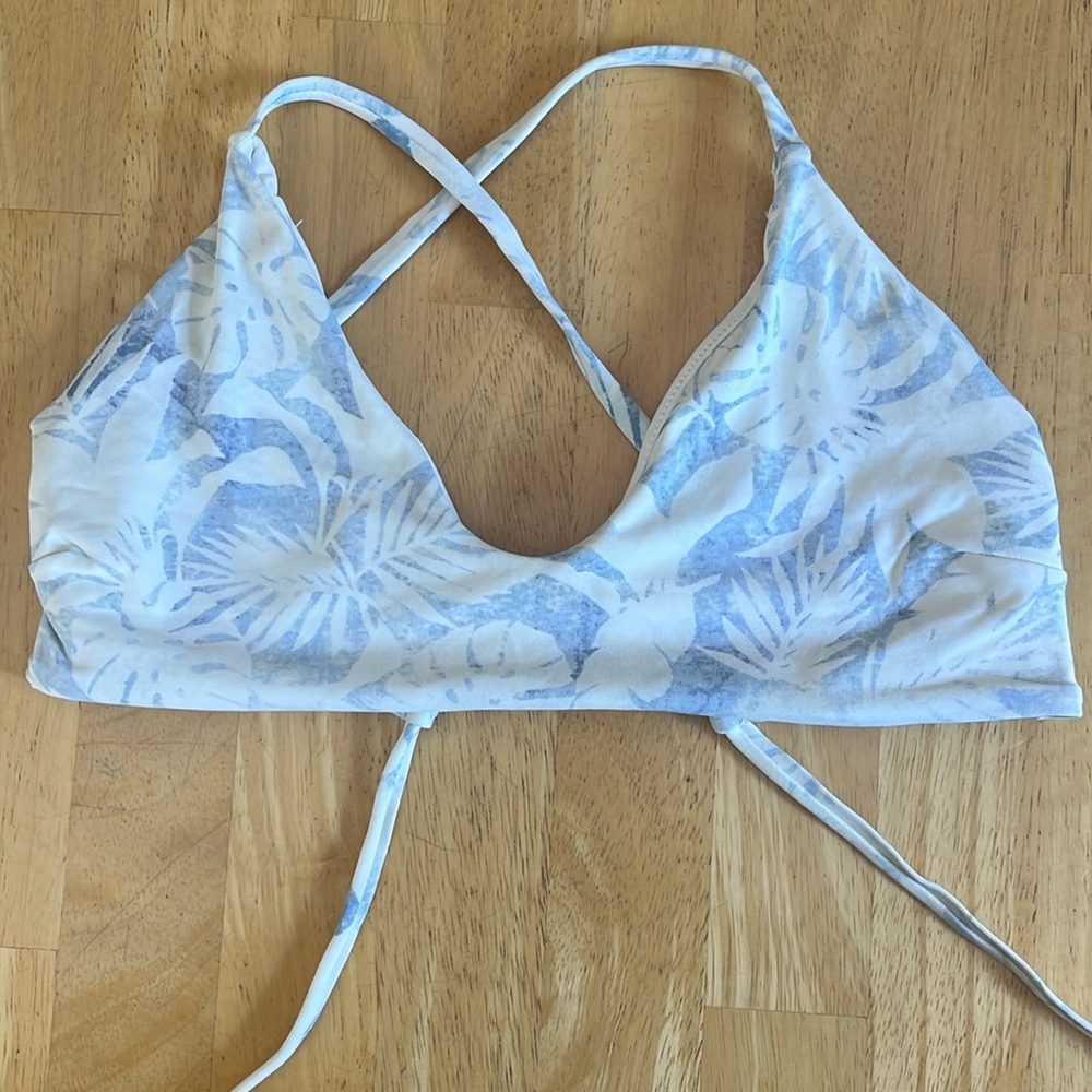Blue and white Hawaiian bikini top